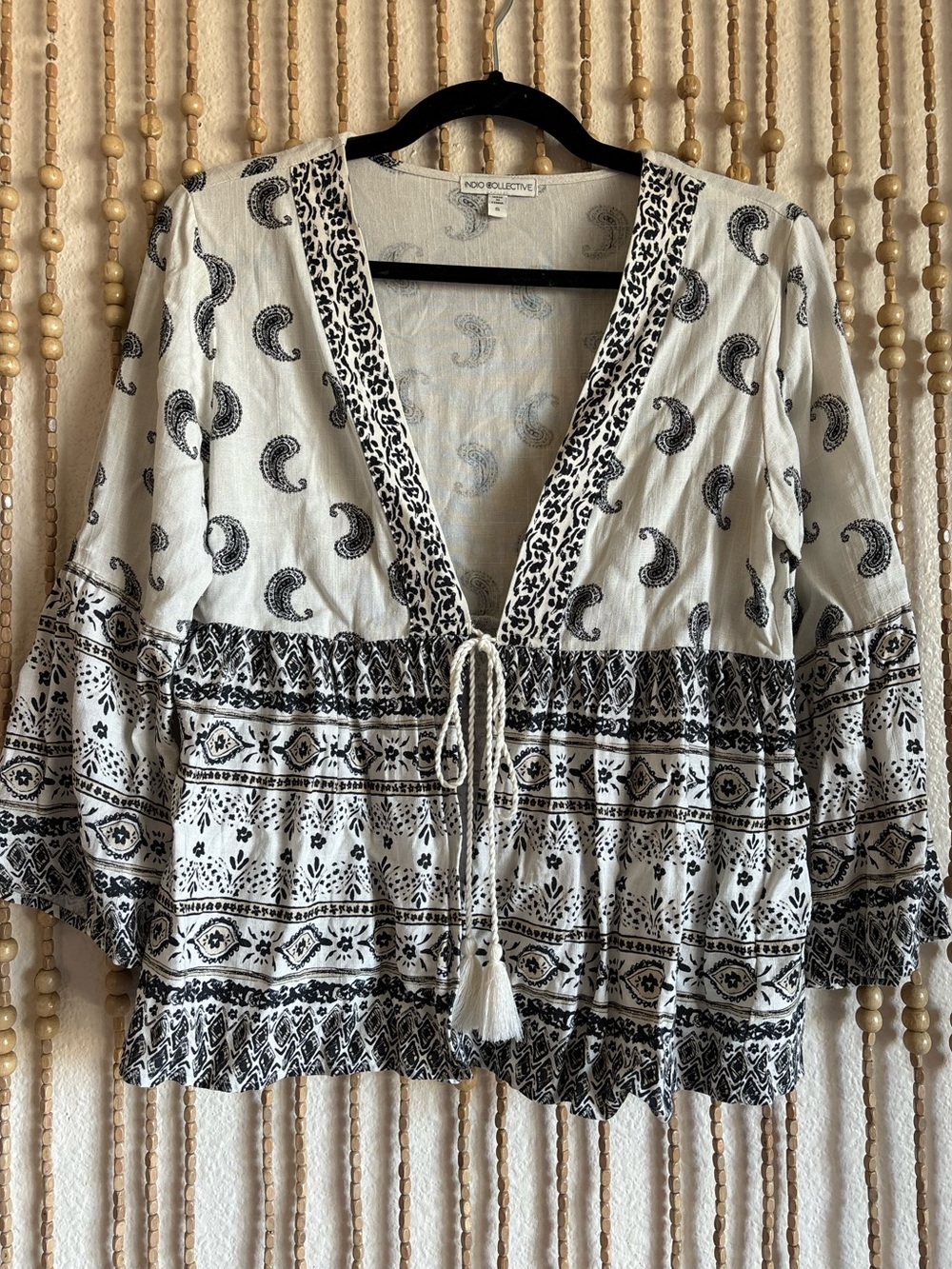 Indio Co White Black Boho Paisley Linen V-Neck Peasant Indie Open Front Top Sm